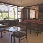 La Quinta Inn & Suites By Wyndham Indianapolis Downtown