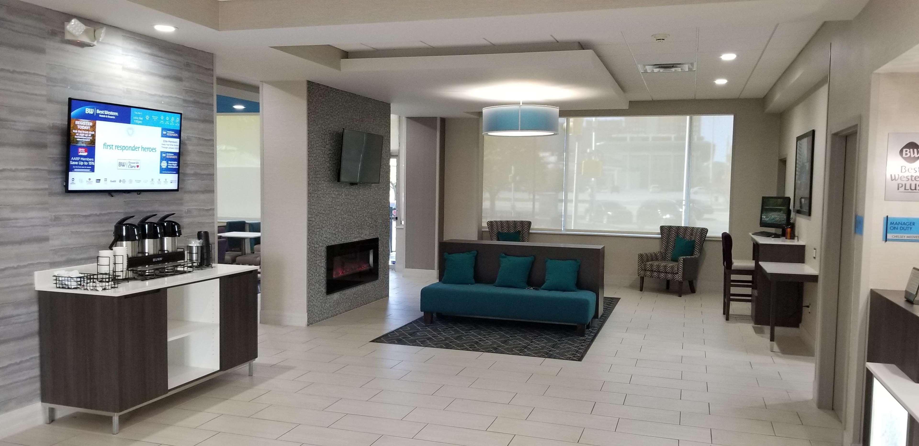 Hotel La Quinta & By Wyndham Downtown Indianapolis